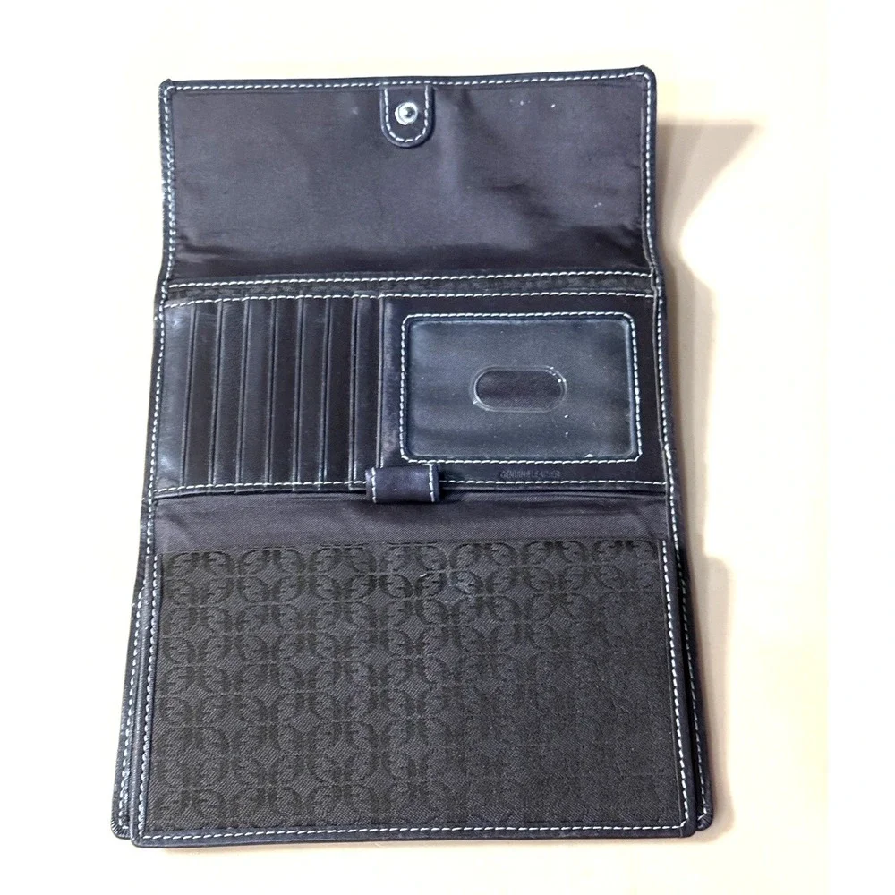 Fossil tri fold